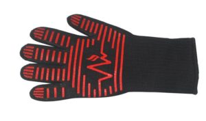 Rukavice sú určené na grilovanie na ochranu rúk pred kontaktom s horúcimi časťami grilu. Sú vyrobené z aramidových vláken/Nomexu