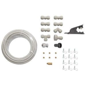 Sada na inštaláciu rozprašovača s dýzami pre osvieženie v letných mesiacoch. Z dýz vychádza príjemná osviežujúca hmla