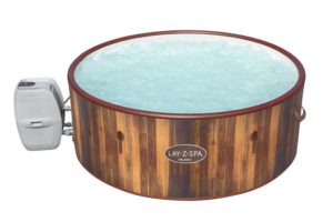 Bestway® Lay-Z-Spa® Helsinki AirJet je vírivka so systémom bublinkovej masáže so 180 tryskami. Vírivka sa vyznačuje extrémne odolnými stenami DuraPlus™ a automatickým vyhrievaním Freeze Shield™